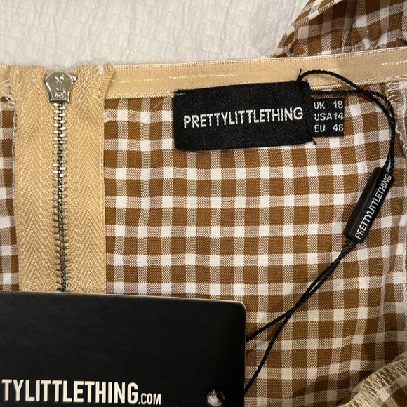 Pretty Little Thing Brown Woven Check Print Cross Over Zip Top Size 18 NWT - Picture 6 of 7